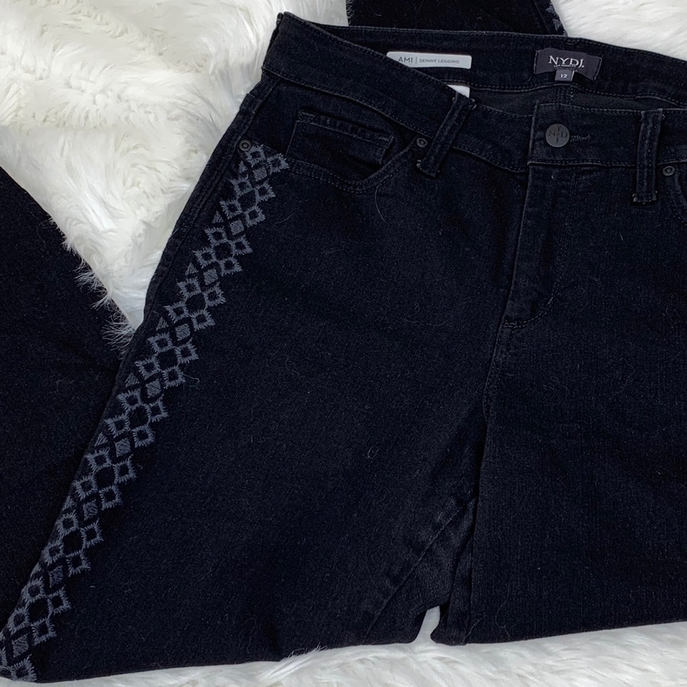 NYDJ AMI skinny black legging with side embroidery - Picture 4 of 8